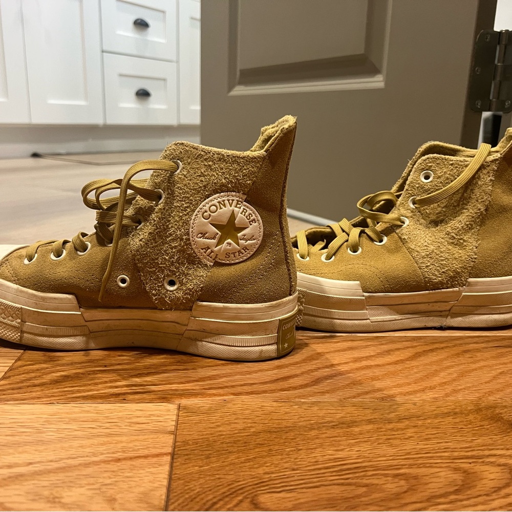 Converse womens High-Top Sneakers - Tan